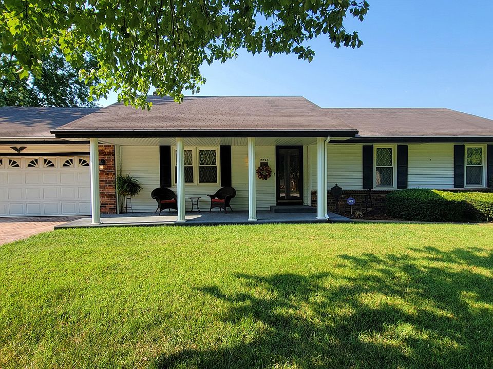 1st image of 2256 E Parkwood Street