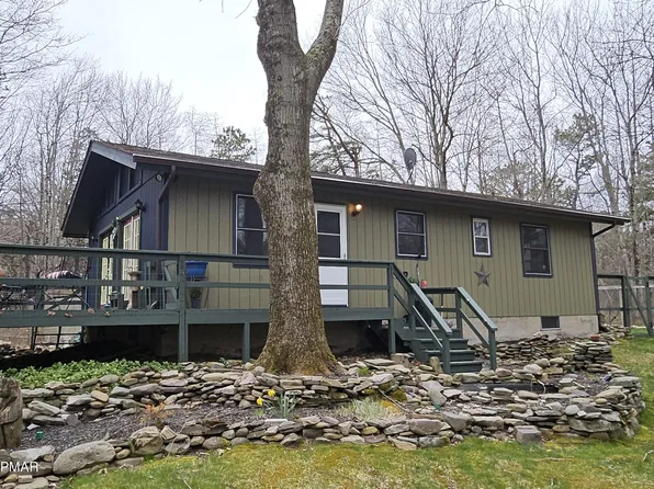 1537 Clover Rd, Long Pond, PA 18334