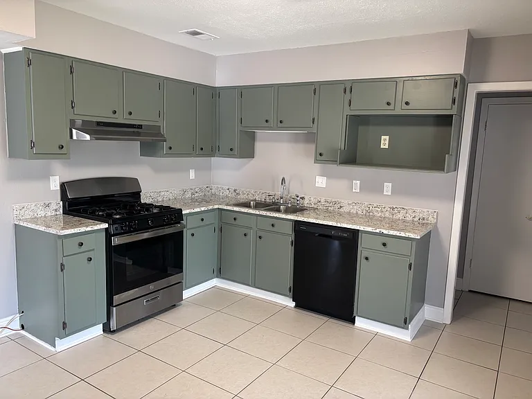 2612 Timbalier Dr — Photo 2