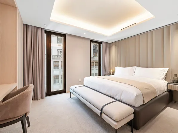 685 5th Avenue image 4 of 12