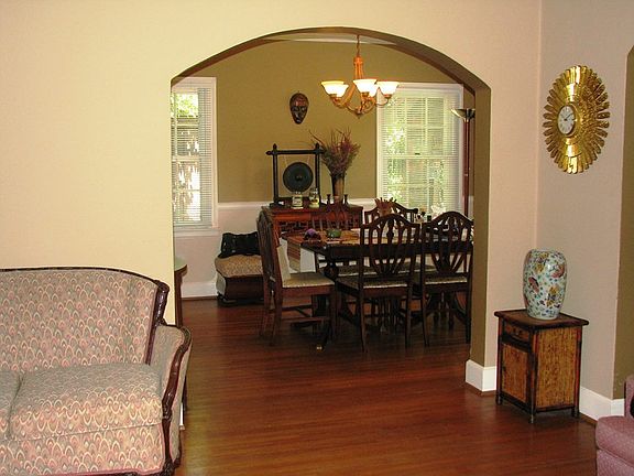 3rd image of 4106 Sunbury Ave
