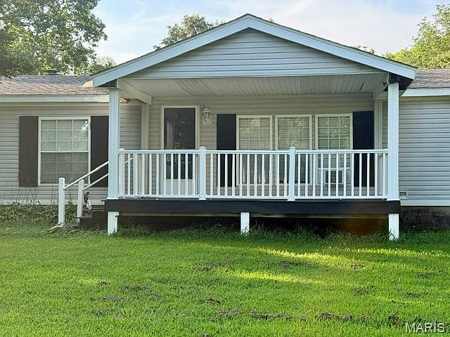 1st image of 19224 Goldfinch Dr
