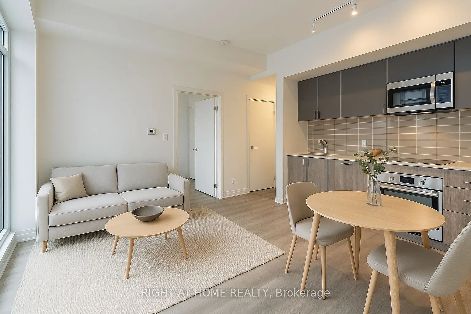 2 bed, $2,700 — Photo 1