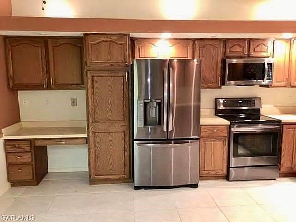 4th image of 1239 Medinah Dr #243