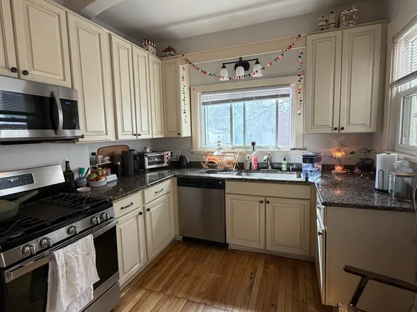 1504 Grand Ave #1, Saint Paul, MN 55105