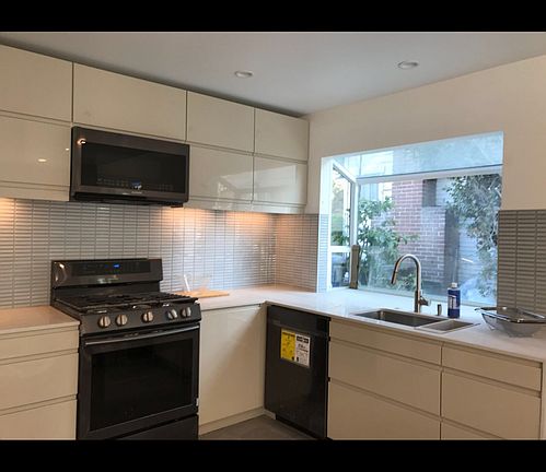 5th image of 2645 1/2 Pirtle St