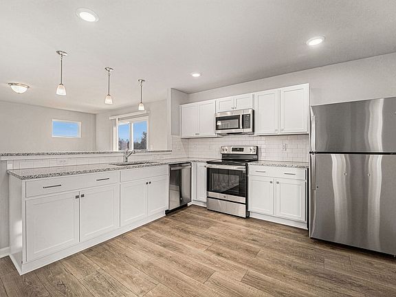 2nd image of 2309 Richardson Ct