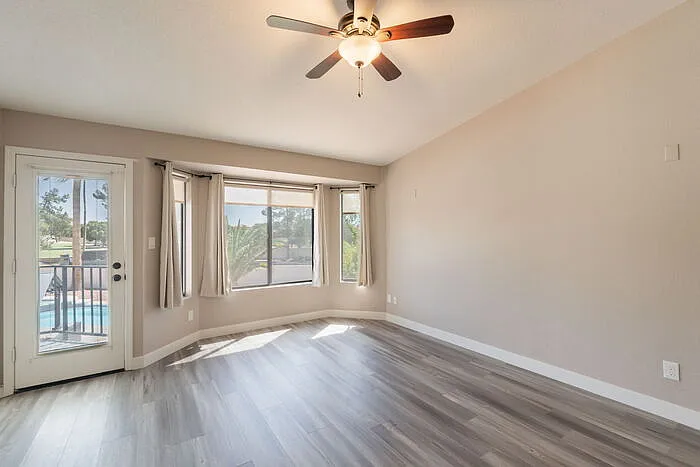 5416 E Glencove St — Photo 30