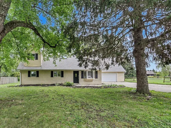 4745 Summit Rd SW, Pataskala, OH 43062