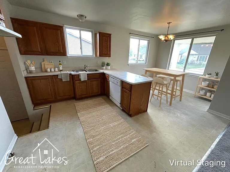 27510 Garfield St — Photo 3