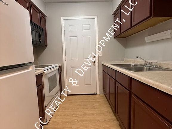 5th image of 350 Wilson Ave APT D