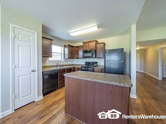 4th image of 826 Saltcreek Bend Ln