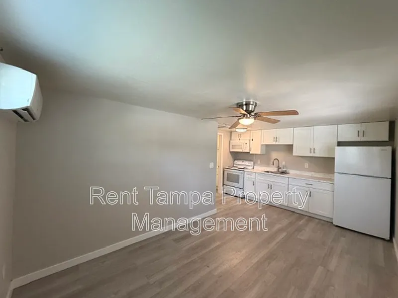 1 bed, 1.0 bath, 550 sqft, $1,350 — Photo 4
