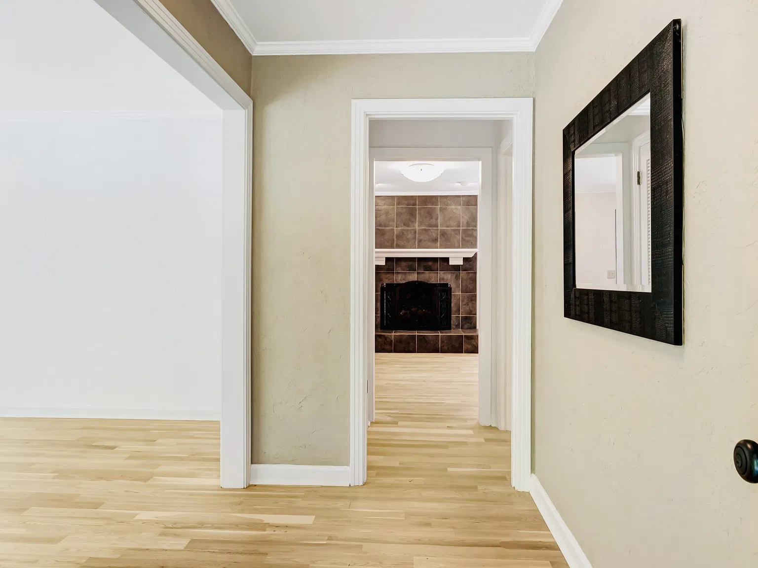 3 bed, 2.5 bath, 2905 sqft, $4,450 — Photo 4