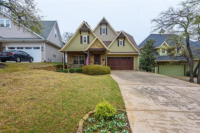 1st image of 405 Dallas Dr