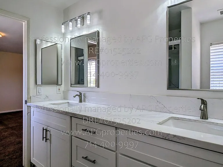 141 S Pritchard Ave — Photo 24