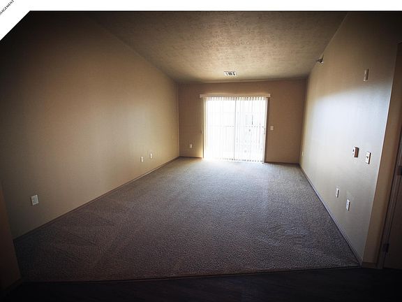5th image of 4510 E 53rd St APT 303