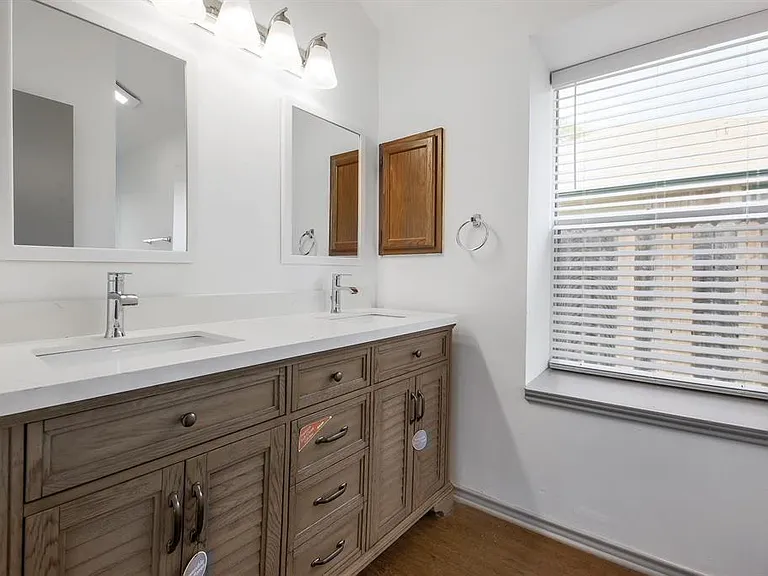 502 Eaglecreek Dr — Photo 17