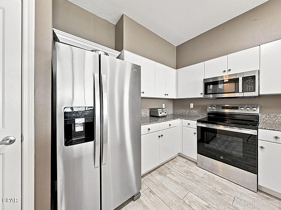 5th image of 9900 Thomas Dr Unit 2131