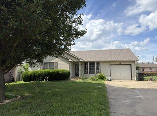3267 S Senseney Cir, Clarksville, TN 37042