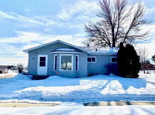 405 24th Ave NW, Minot, ND 58703