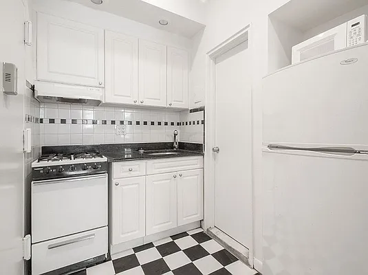 Rented by Zumper Inc | media 34