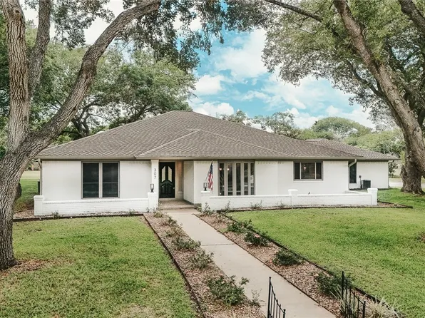 307 Woodway Dr, Victoria, TX 77904