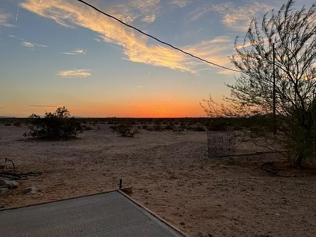 1 bed, 900 sqft, $1,300 — Photo 4