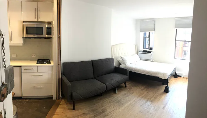 Rented by R New York | media 22