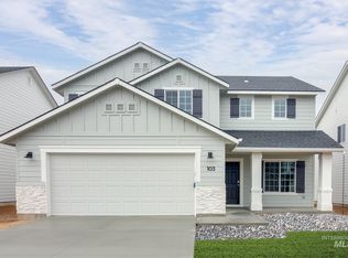 122 N Madrone Ave, Kuna, ID 83634