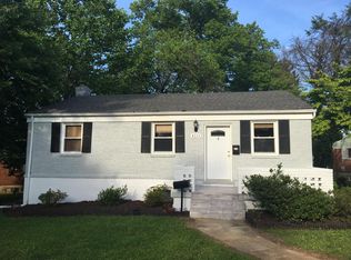 4711 Coachway Dr, Rockville, MD 20852