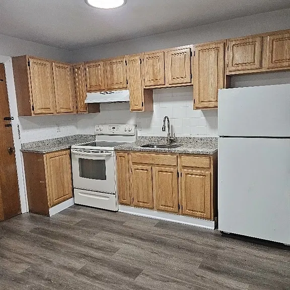 700 Cummins Hwy #G2 — Photo 1