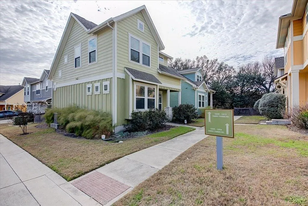Building Photo - 12212 Tawny Farms Rd #142