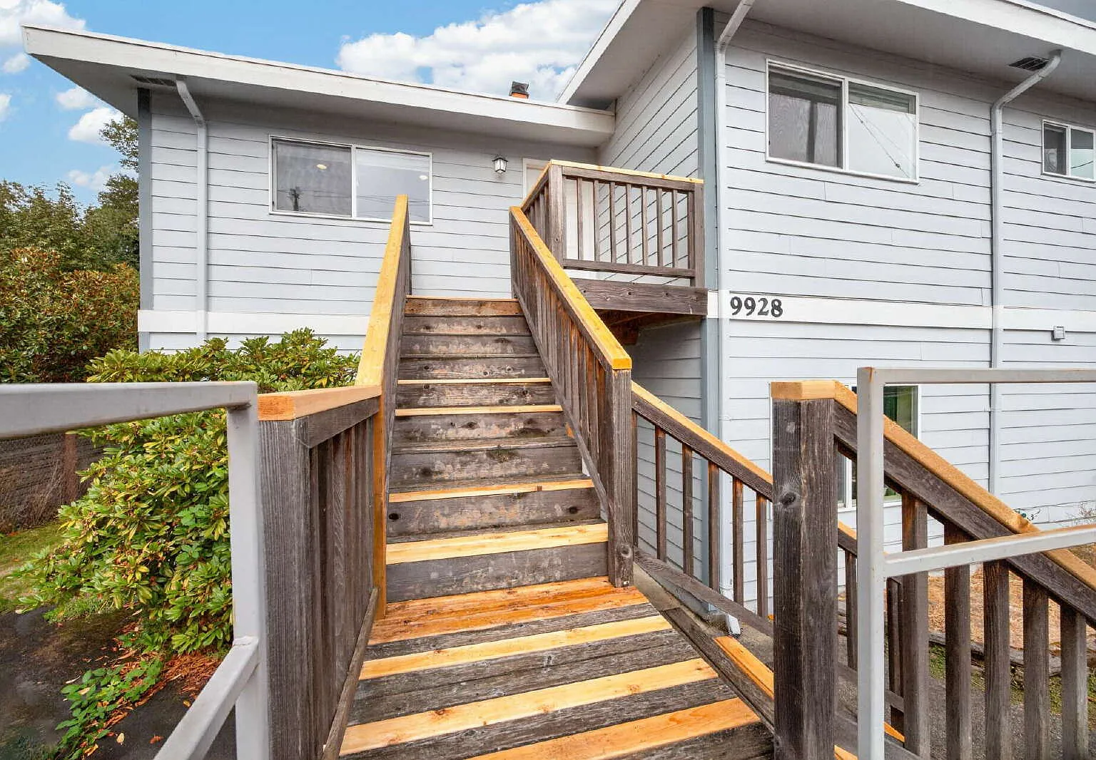 4 bed, 2.0 bath, $3,295 — Photo 2