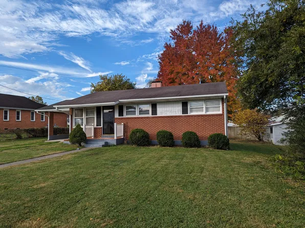 205 Dent St, Rocky Mount, VA 24151