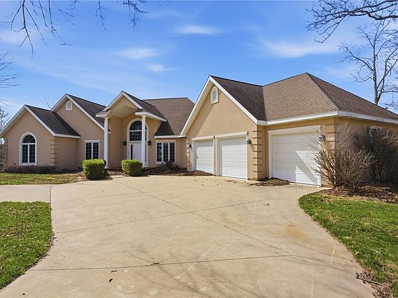 5th image of 9284 E Court Eleven