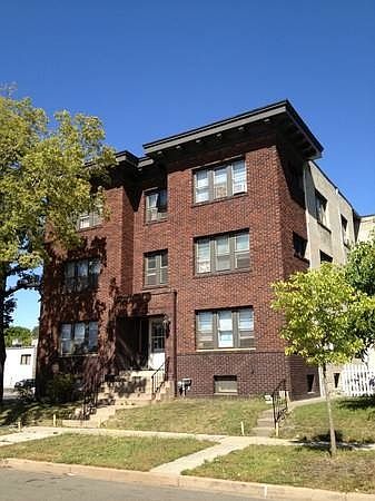 1st image of 1577 Ashland Ave APT 1