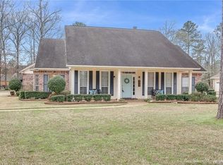 4947 Old Oak Dr, Benton, LA 71006
