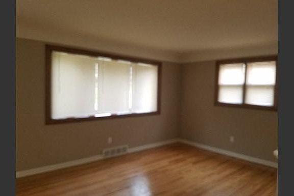 4th image of 2677 McKinley Ave