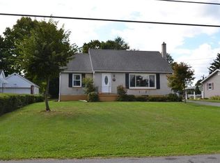 1321 Blair St, Palmer Twp, PA 18045
