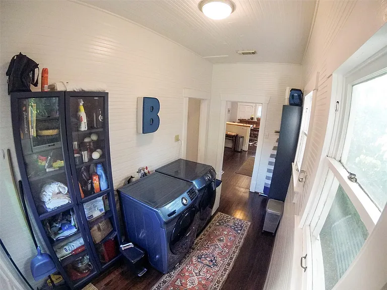 210 Tabor St — Photo 15