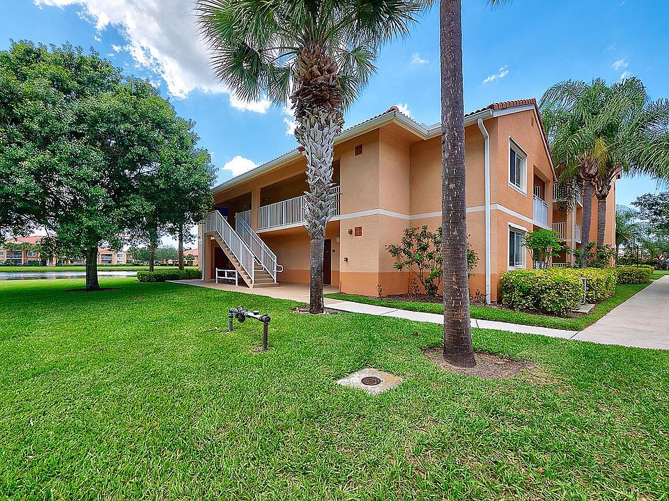 1st image of 281 SW Palm Dr APT 202