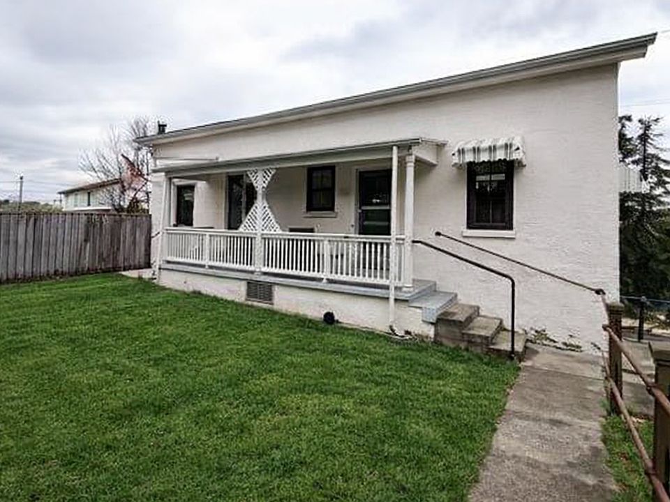 1st image of 1014 Gaston Ave APT 2-1