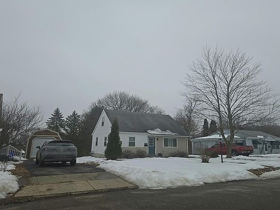 3rd image of 2306 Audley Ave