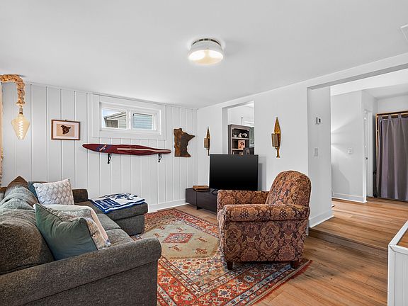 3rd image of 3137 Donald Dr