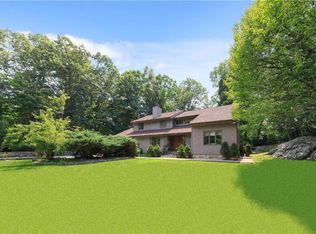 5 Bethea Dr, Ossining, NY 10562