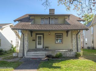1066 S Garrison Ave, Carthage, MO 64836
