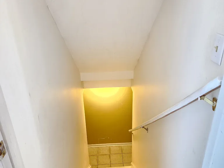 625 Anderson Dr — Photo 24