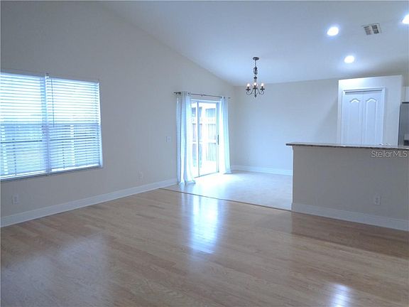 3rd image of 12128 Bishopsford Dr
