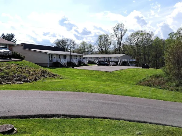 Hidden Meadows in Historic Marietta, OH, 1415 Lancaster St APT 4A, Marietta, OH 45750